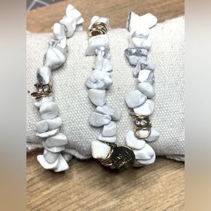Kinsley Armelle-Cluster Collection-Pepper Bracelet-Howlite